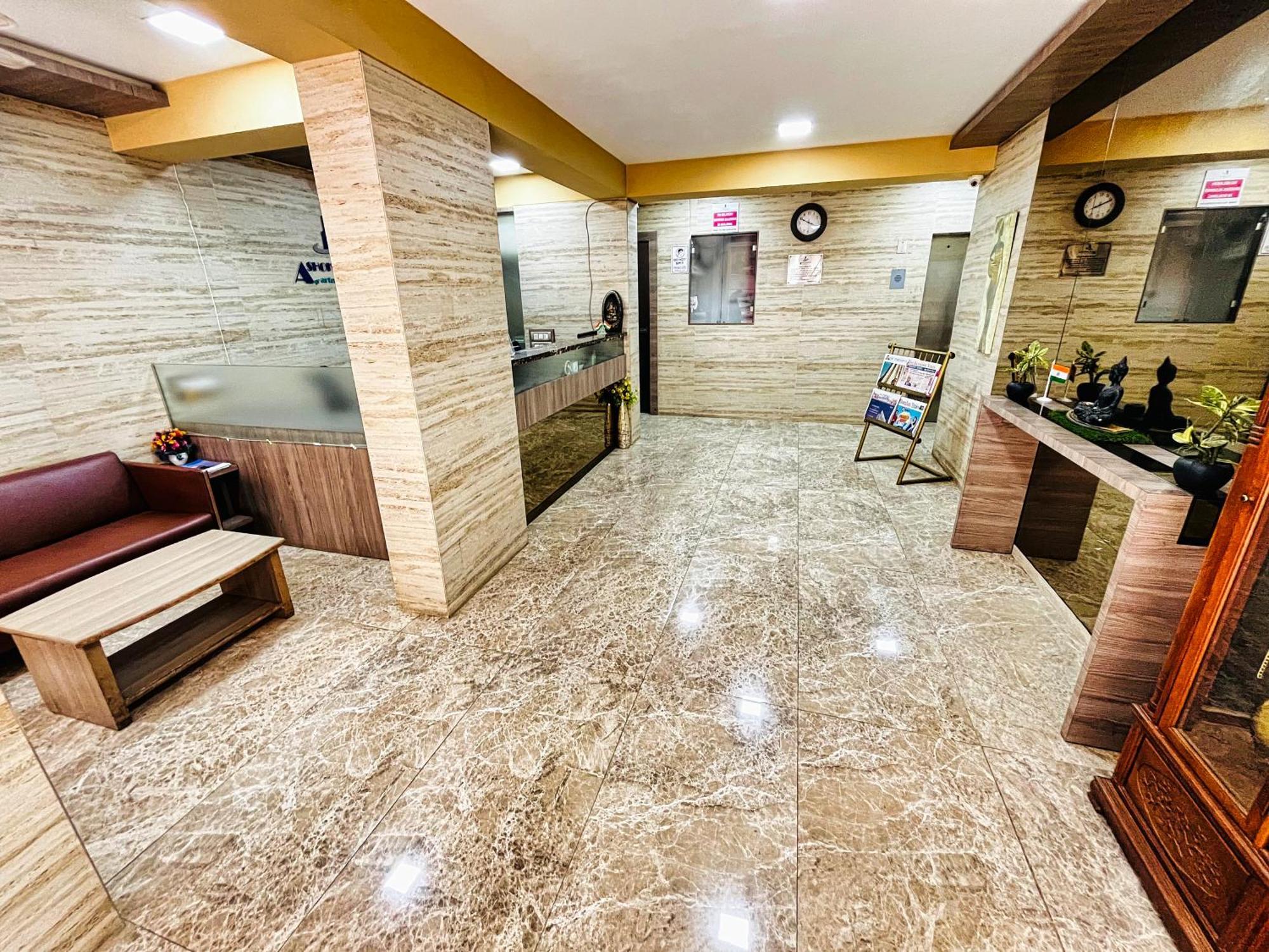 Maxxvalue - Service Apartment Marol Mumbai Kültér fotó
